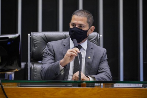 Política Real | Derradeiras » ESTADO DE SÍTIO: Marcelo Ramos diz que Bolsonaro desune e dispersa ...